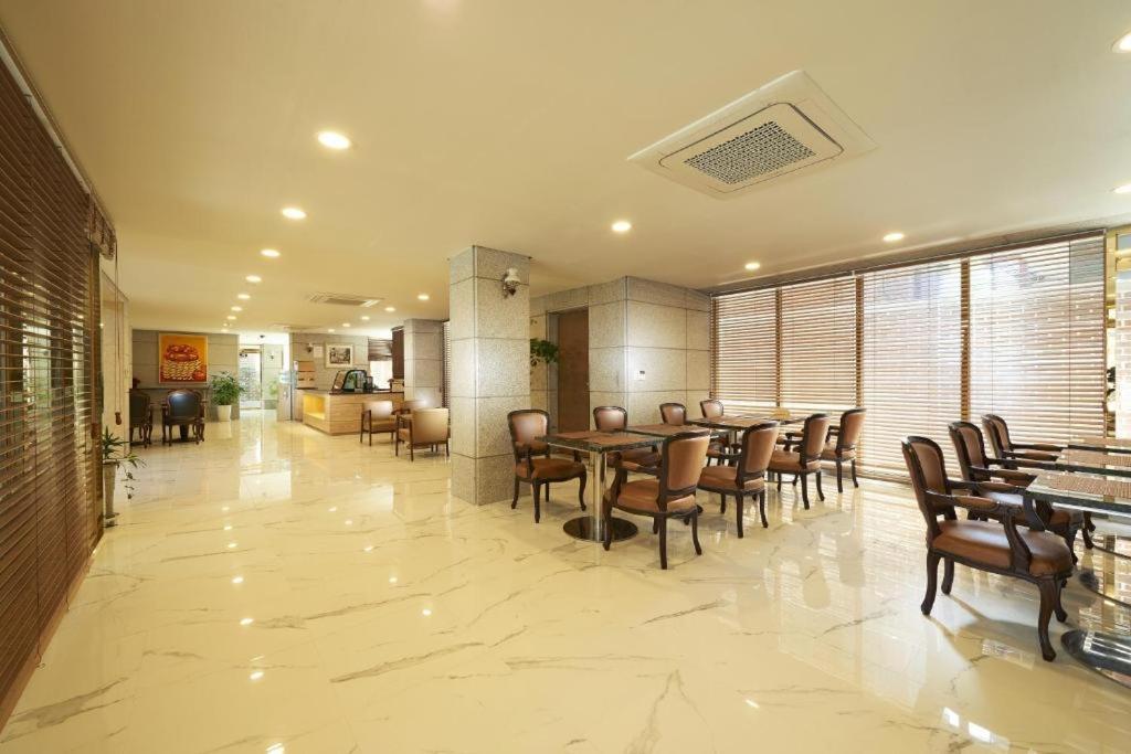酒店 Noble